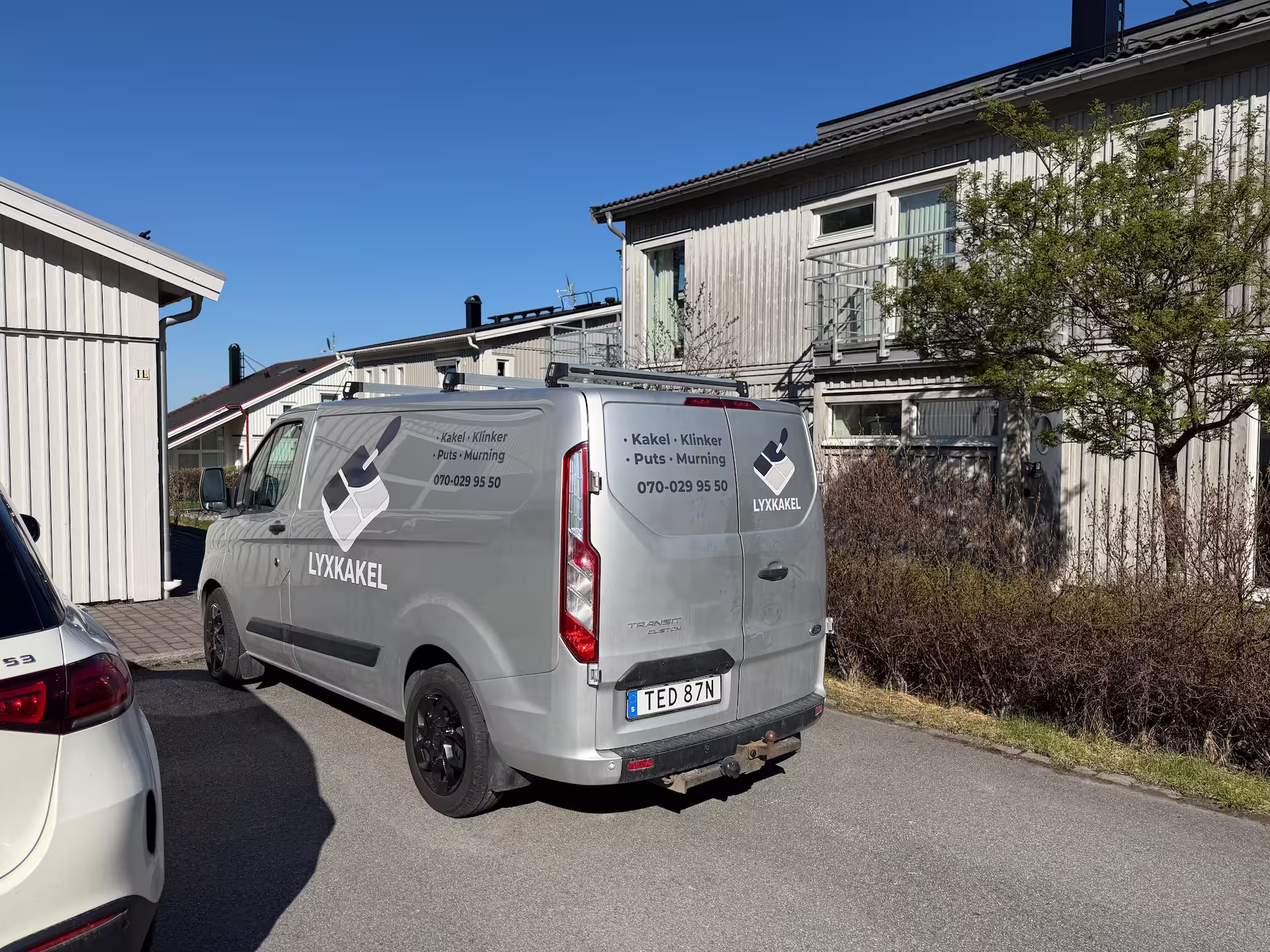 Lyxigt nyrenoverat badrum i Luleå med kakel och klinker